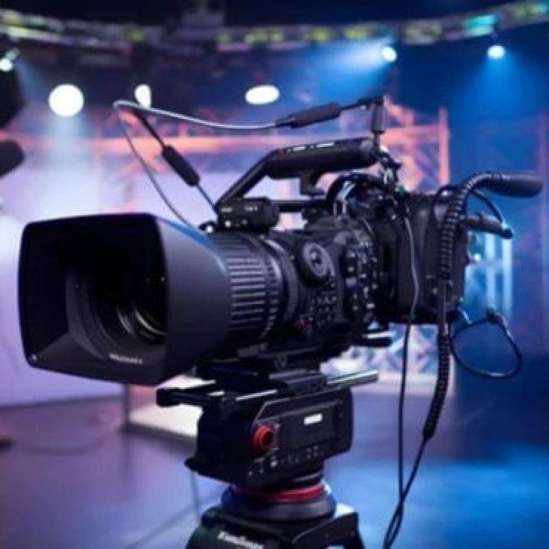 Conference-Event-Camera-Rental-370x370