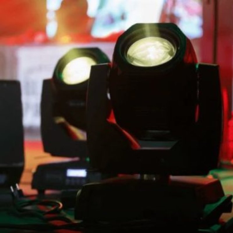 Moving-Lights-Rental-370x370